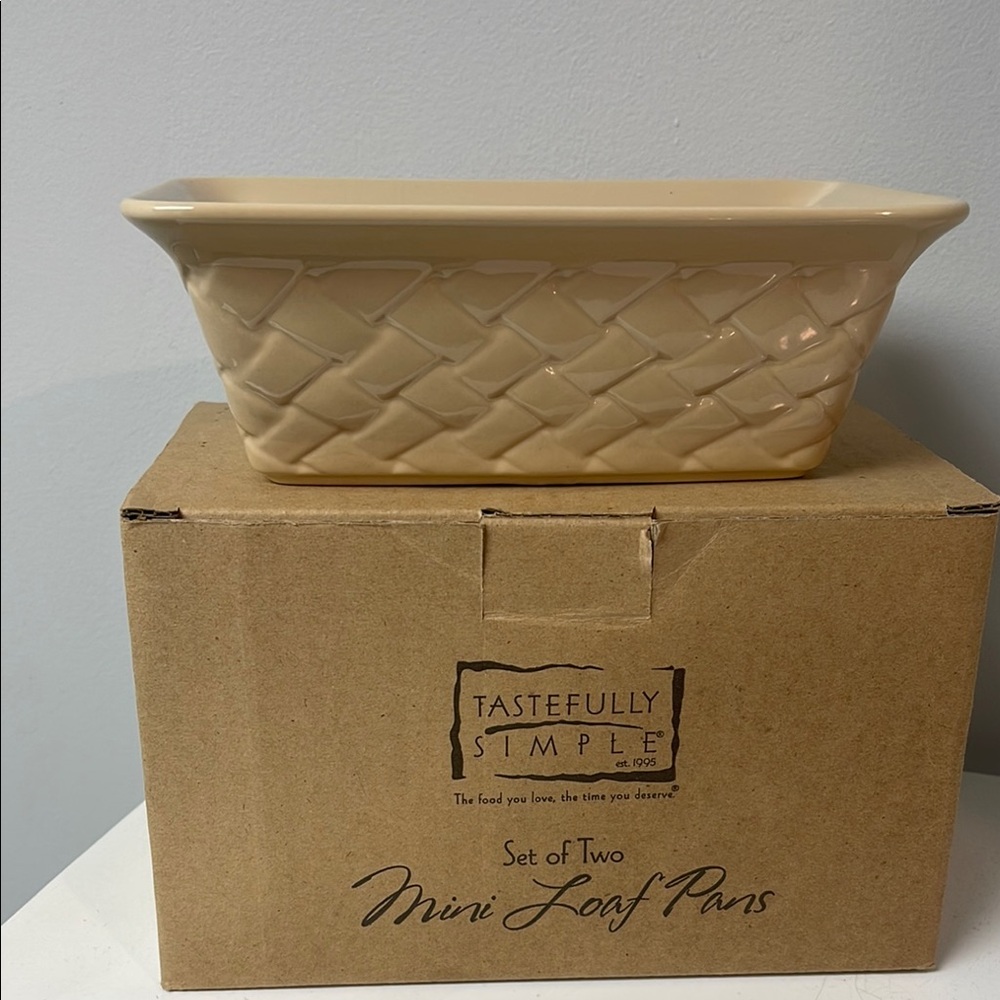 Tastefully Simple Mini Loaf Pans